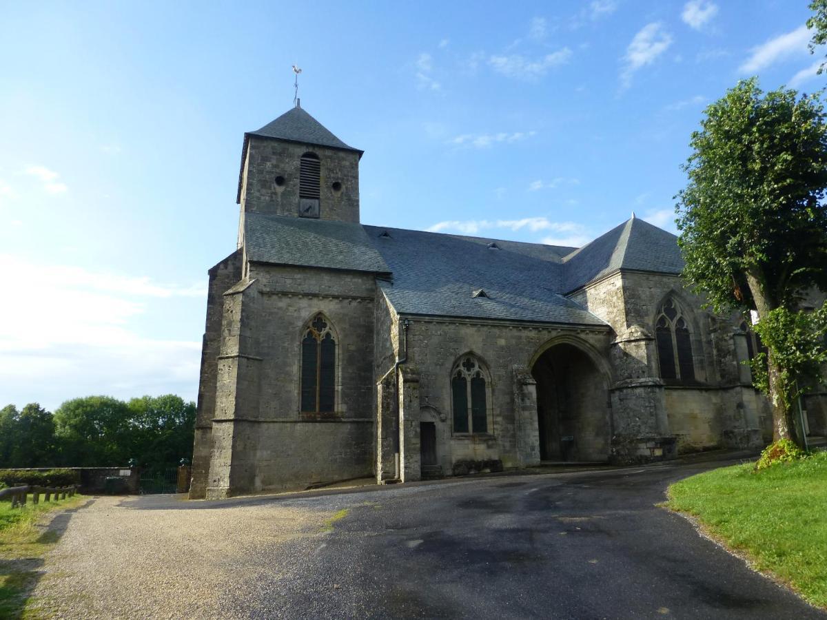 Les Chambres De La Ville Haute Dun-sur-Meuse Exterior photo